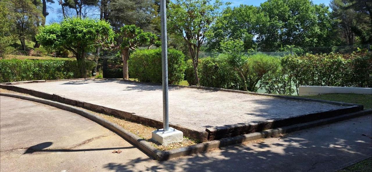 Charmant Appartement Residentiel Avec Terrasse, Jardin Privatif Et Piscine A Cannes Bagian luar foto
